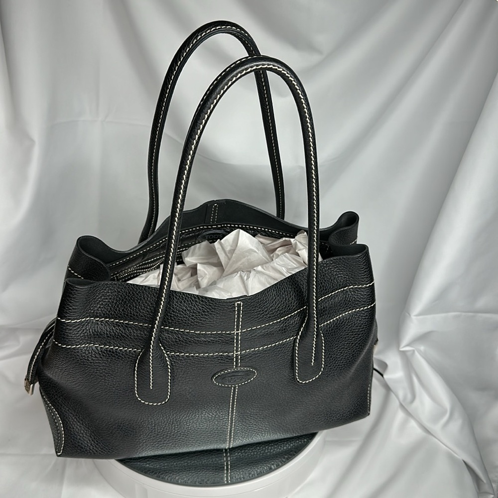 TOD'S BLACK LEATHER ICONIC PRINCESS DIANA SHOULDER BAG LIKE NEW ~EUC - Picture 17 of 17